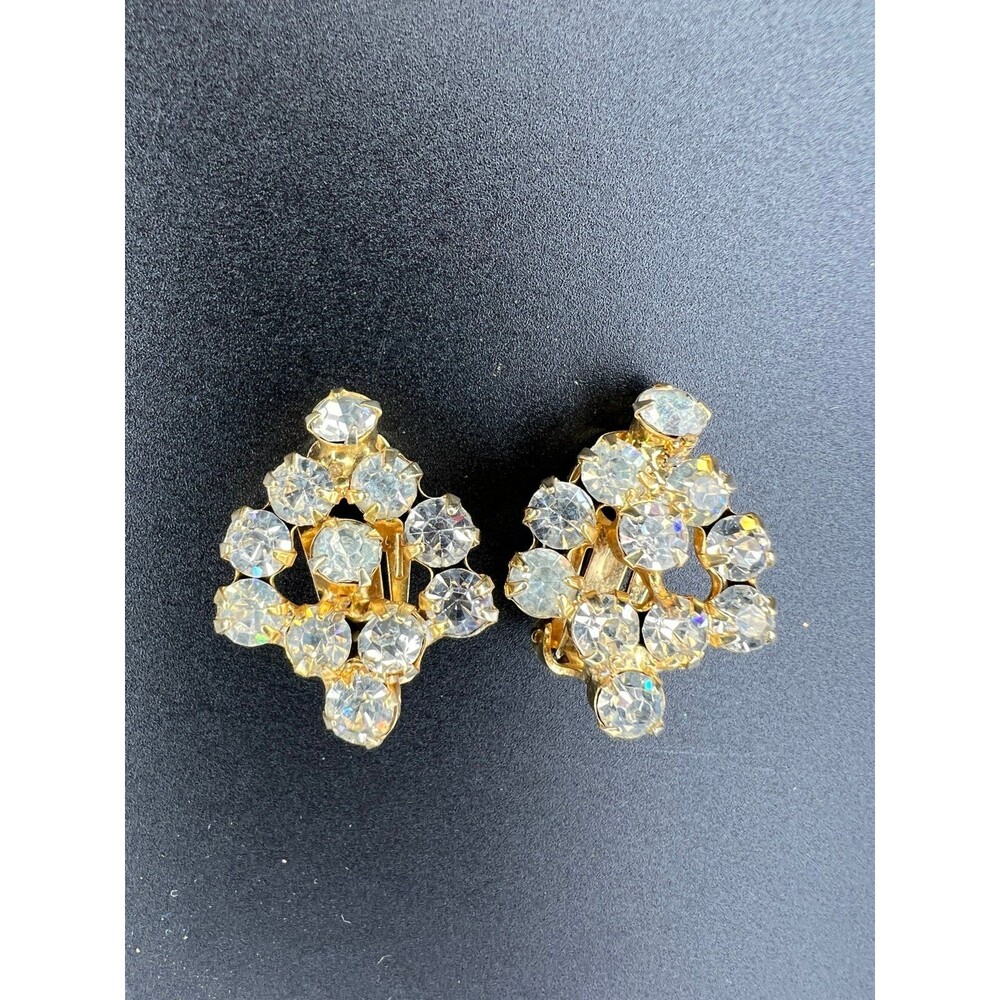 Vintage Verified Juliana D&E Clear Rhinestone Diamond-Shaped Clip Earrings